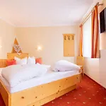 Alpenpension Elferblick 4* Нойштифт-им-Штубайталь