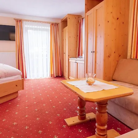 Alpenpension Elferblick- Zimmer- Appartements- Wellness Casa de hóspedes