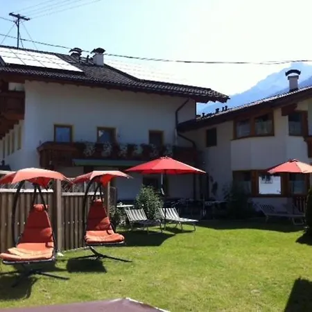 Alpenpension Elferblick نيوستيف ام ستوبيتا