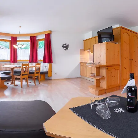 Alpenpension Elferblick بيت ضيافة 4*