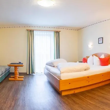 بيت ضيافة Alpenpension Elferblick 4*